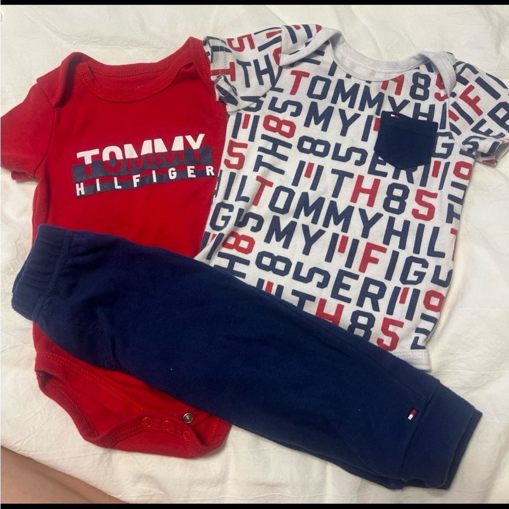 Tommy Hilfiger Baby Set - 12 Months